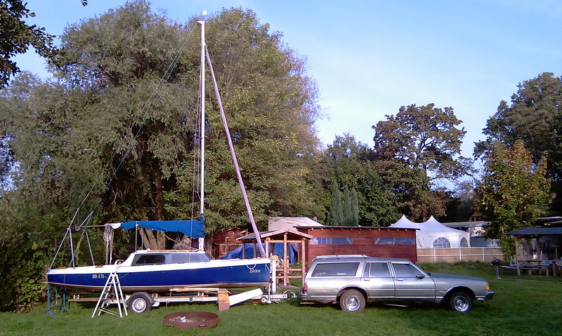 Boot mit Anhänger